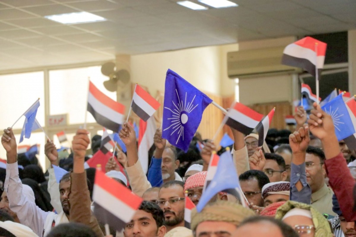 صحيفة: حزب الإصلاح في اليمن.. آخر قلاع الإخوان في جزيرة العرب