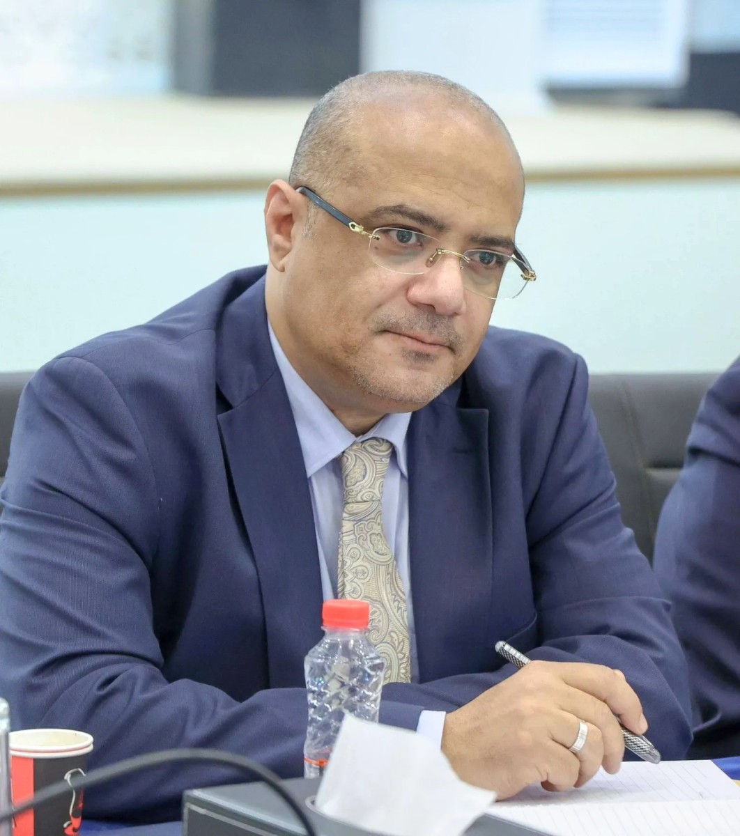 باذيب : اليمن بحاجة إلى 4 مليارات دولار لتعويض خسائر العملة الوطنية