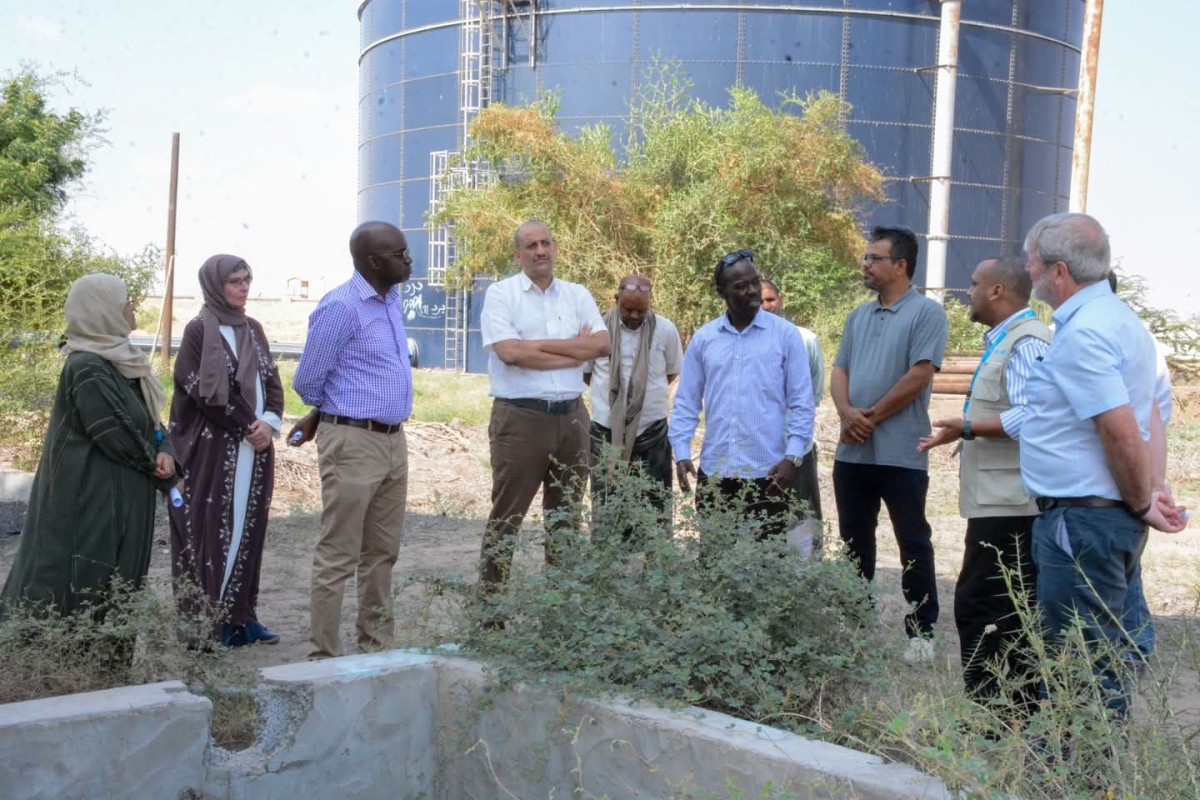 A UNICEF delegation see the needs of the Bir Ahmed water field in Aden