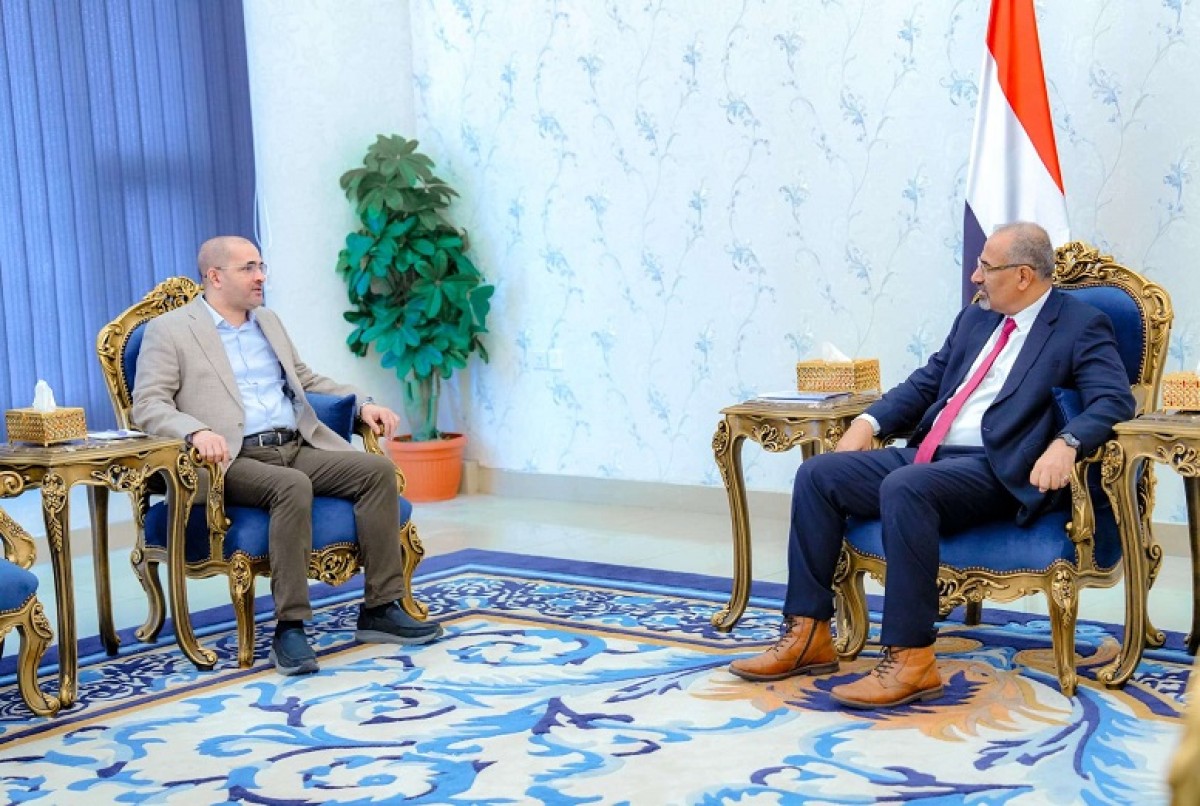 Al -Zubaidi confirms his support for the development efforts of the Aden Bay Ports Corporation