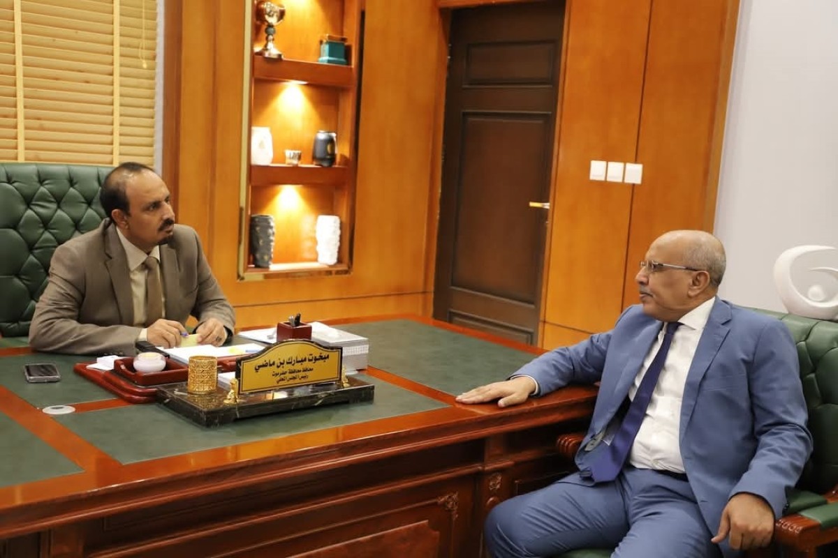 Al -Kathiri discusses with the governor of Hadramout ways to unify efforts to serve the people of the province