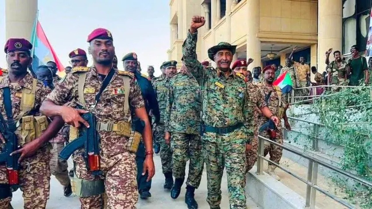 The proof from the presidential palace in the Sudanese capital: Khartoum is free