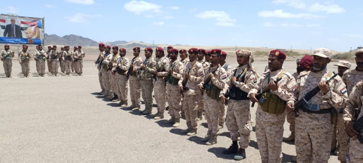 A senior military committee visiting the fronts of the axis of Al-Anad- Karsh Al-Qatali