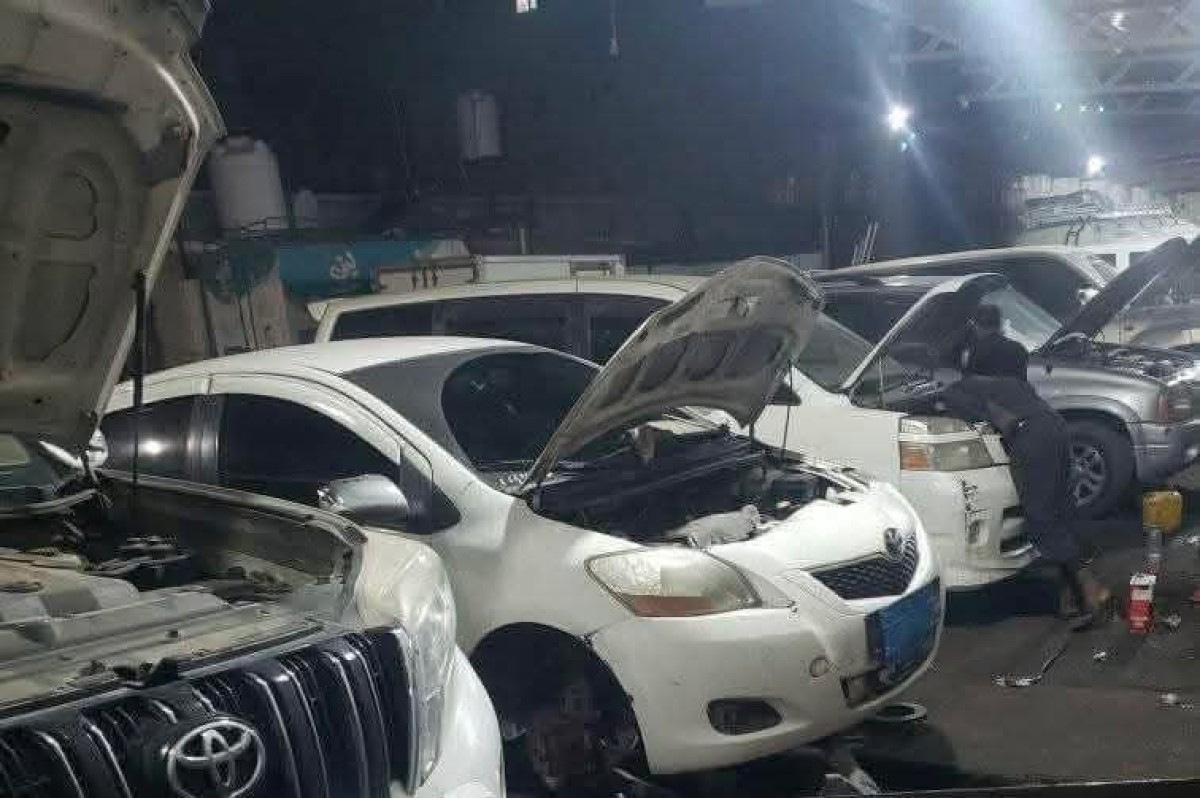 بسبب الوقود المغشوش.. العجز والحيرة يحاصران المواطنين في مناطق سيطرة الحوثيين