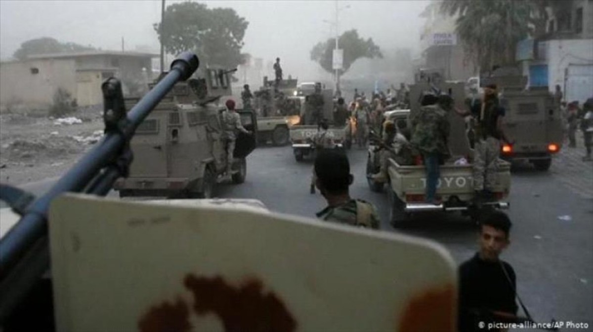 صحيفة خليجية: ردع الحوثي.. لا مفر من هجوم بري؟