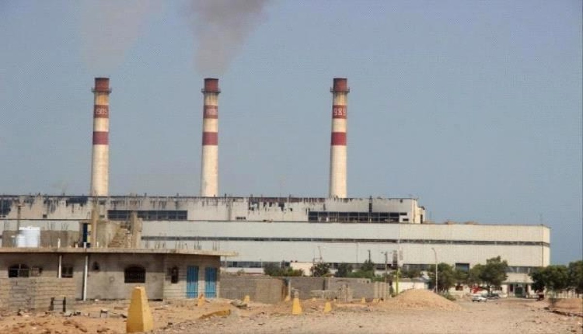 بدء تراجع خدمة الكهرباء مع دخول فصل الصيف بعدن ومخاوف من انفجار شعبي