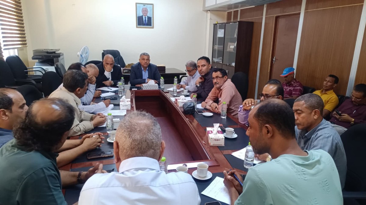إقرار عدد من الإجراءات لمواجهة مخاطر انتشار الحميات بالعاصمة عدن