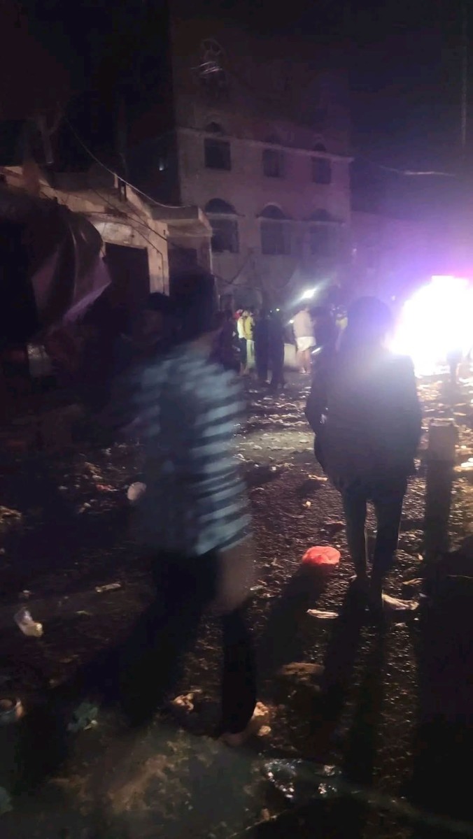 إعلام حوثي: 15 قتيل وجريح في حصيلة أولية جراء قصف أمريكي على حي فروة بصنعاء