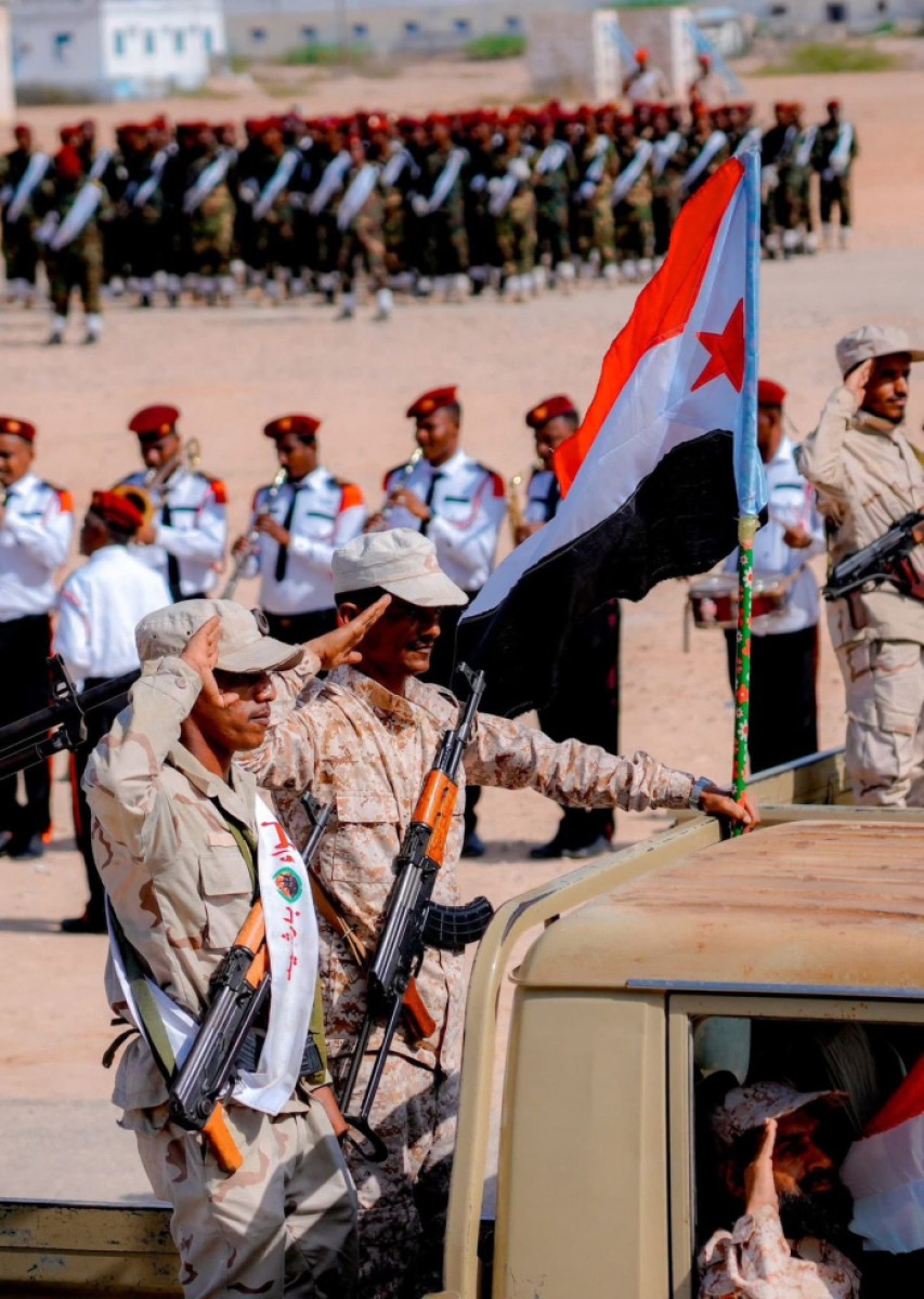 عرض عسكري مهيب للنخبة الحضرمية في ذكرى التحرير