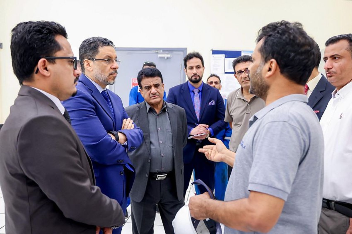 بن مبارك يكشف عن تواصل مع السعودية والإمارات لتأمين وقود عاجل لمحطات الكهرباء في عدن