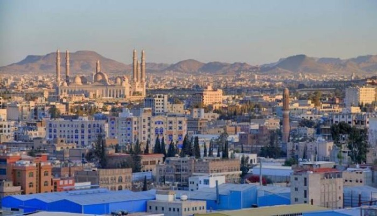 مليشيا الحوثي تمهل تجار صنعاء الى الغد لدفع جبايات إعادة تشغيل المطار