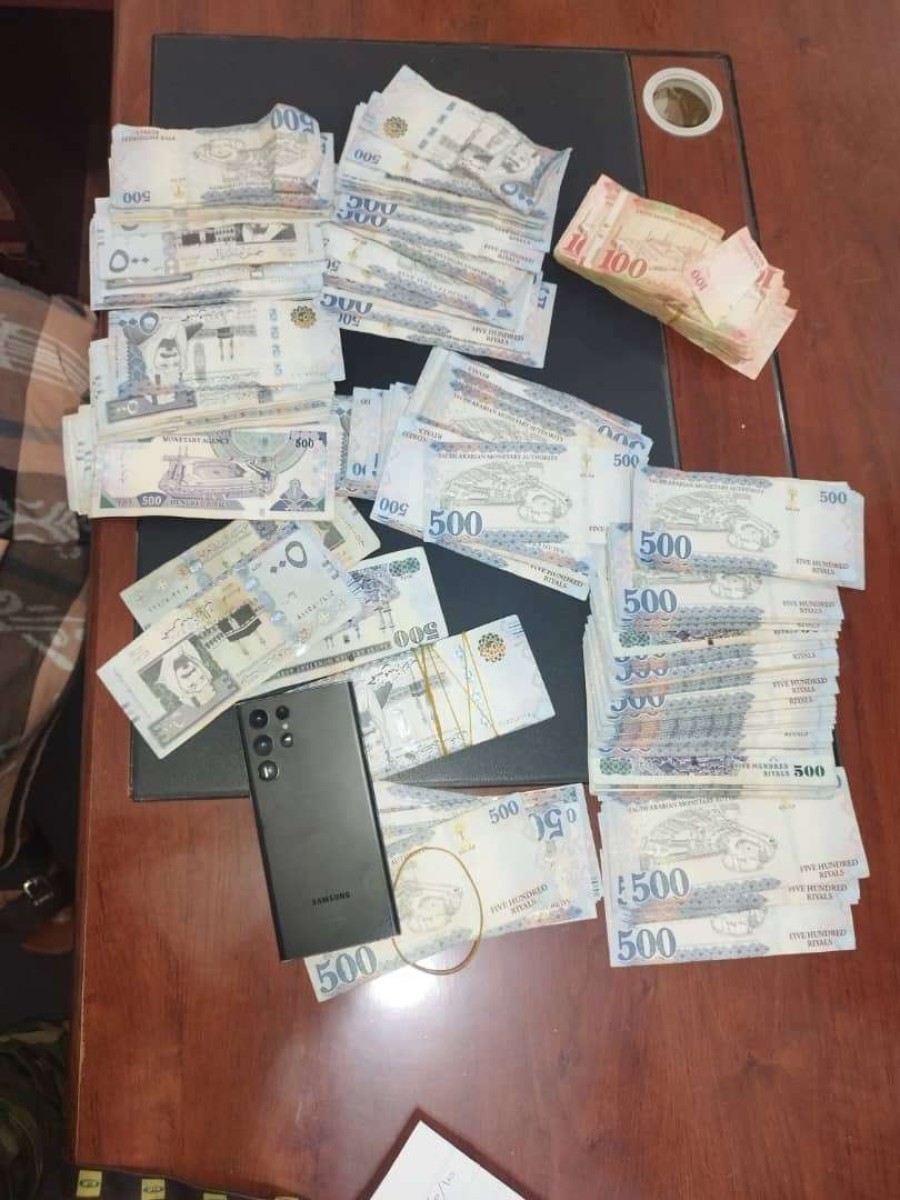 القبض على متهم بسرقة 220 ألف ريال سعودي خلال عملية نوعية خاطفة بعدن