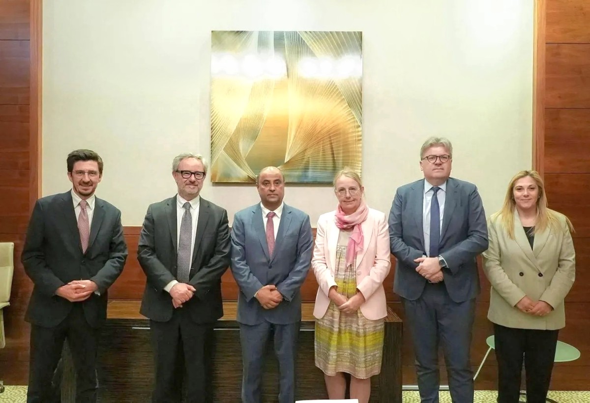 مجلس الوزراء اليمني يطلق وعودًا بحلول جذرية لأزمات الخدمات والعملة
