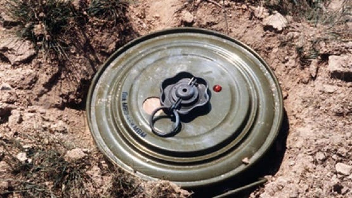 لغم حوثي يخطف حياة شاب ويصيب طفلاً غرب اليمن